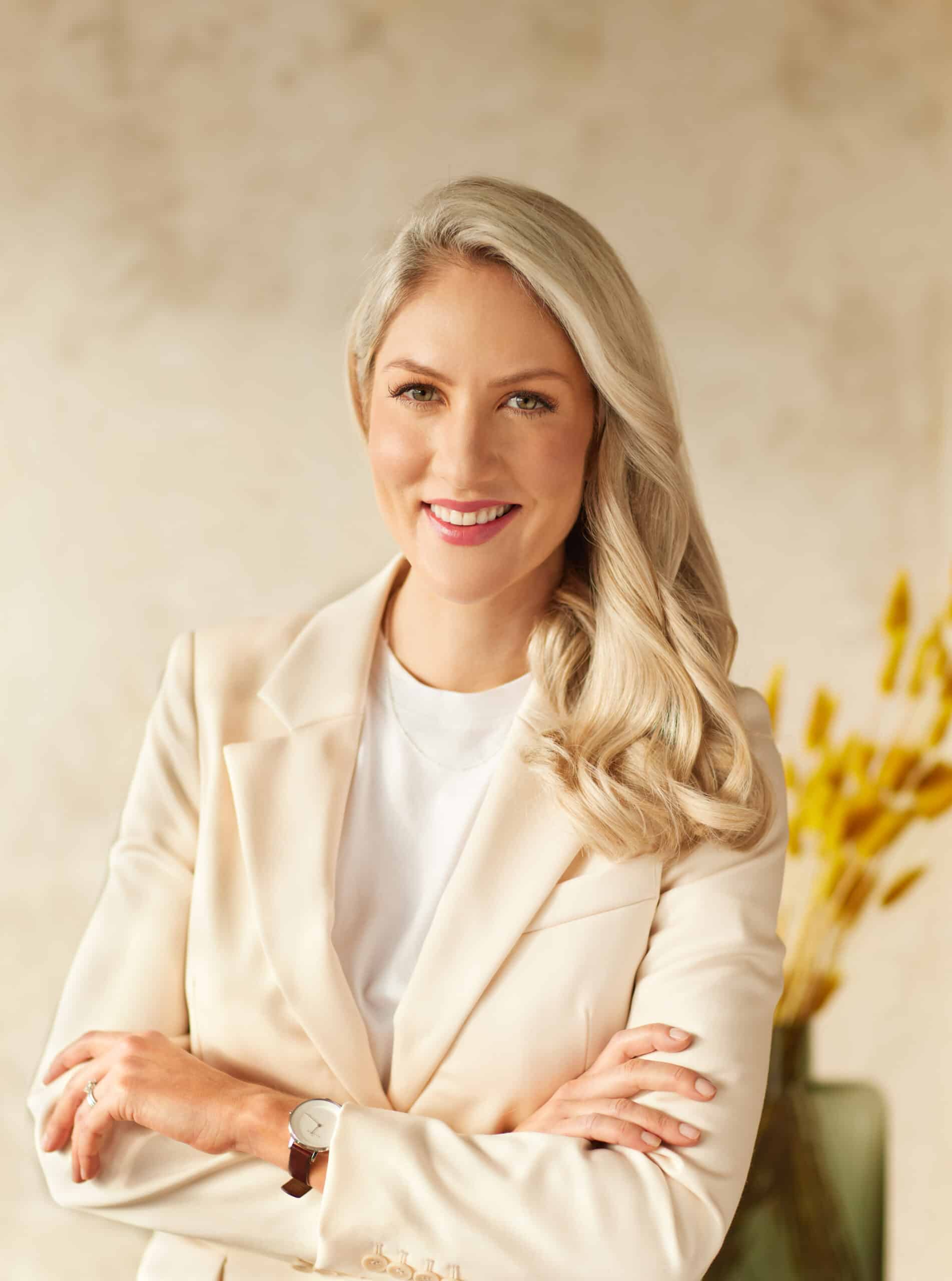 files/Dr.-Megan-Rossi-Headshot-scaled.jpg